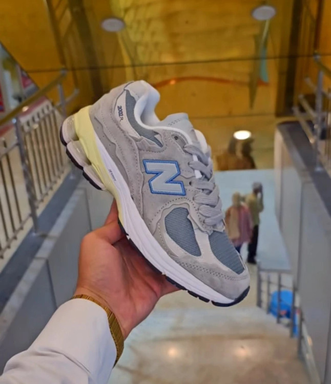 کتونی نیوبالانس 2002R ویتنامی وارداتی/سایز 40 الی 45/Newbalance 2002R /فروش عمده و تک