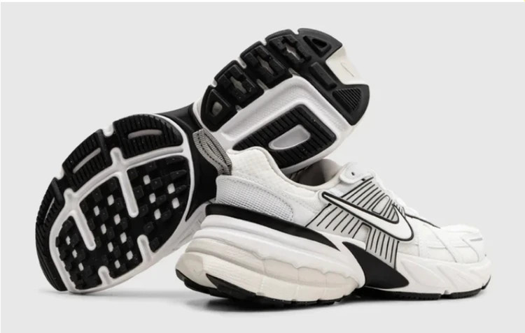 کتونی نایک وی تو کی ویتنامی وارداتی/سایز 38 الی 45/ست زنانه و مردانه/Nike V2k Run/ فروش عمده و تک