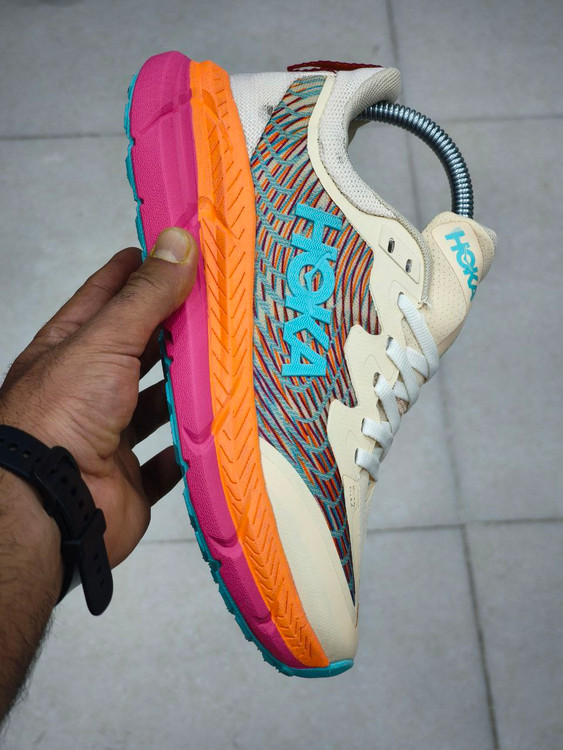 کتونی هوکا مافاته اسپید 4 ویتنامی وارداتی/Hoka Mafate Speed 4/سایز 40 الی 45/فروش عمده و تک