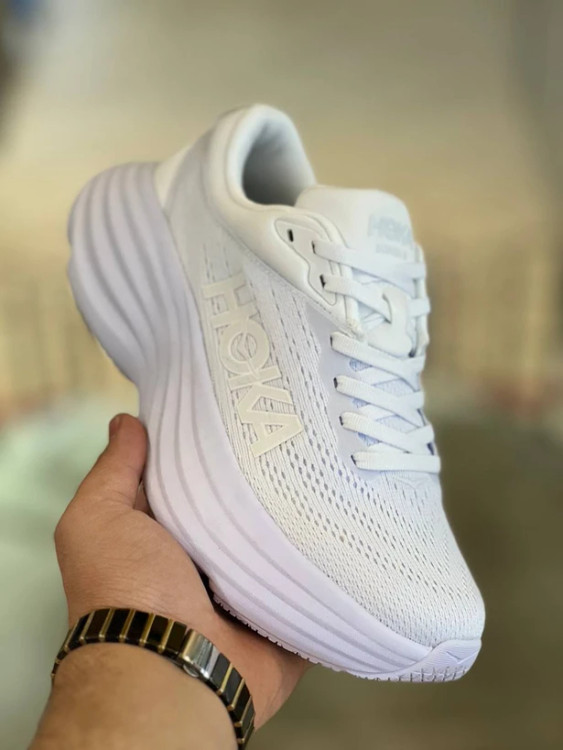 کتونی رانینگ هوکا باندی ۸ ویتنامی وارداتی/سایز 38 تا 40/Hoka Bondi 8/فروش عمده و تک