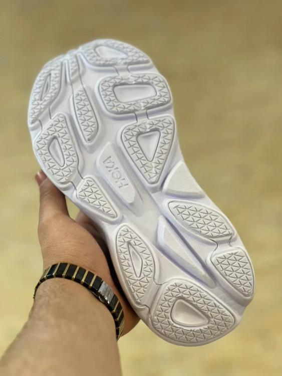 کتونی رانینگ هوکا باندی ۸ ویتنامی وارداتی/سایز 38 تا 40/Hoka Bondi 8/فروش عمده و تک