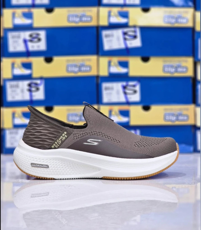 کفش طبی اسکیچرز اسلیپ اومو ویتنامی وارداتی/سایز 40 الی 45/Skechers Slip-ins Uomo/ فروش عمده و تک