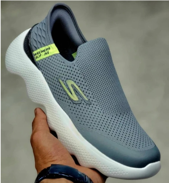 کفش طبی اسکیچرز اسلیپ اومو ویتنامی وارداتی/سایز 40 الی 45/Skechers Slip-ins Uomo/ فروش عمده و تک