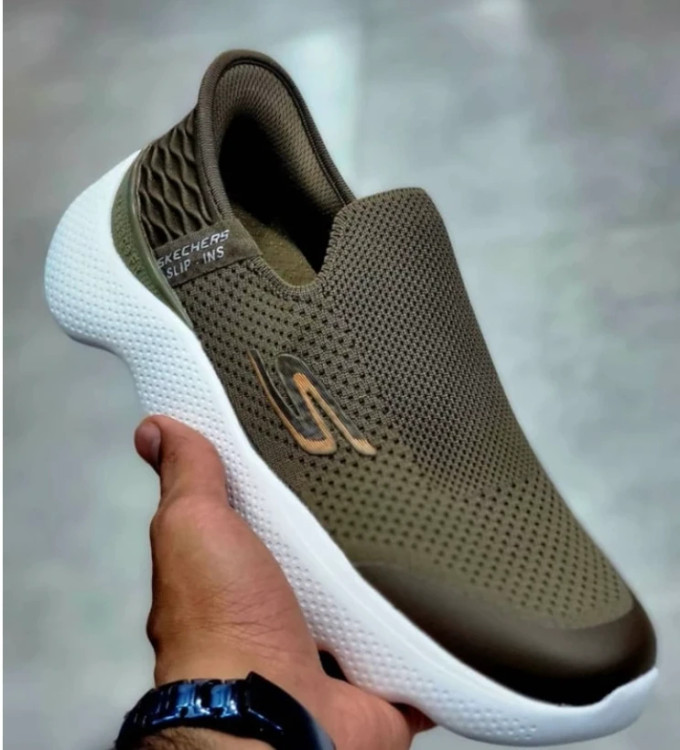 کفش طبی اسکیچرز اسلیپ اومو ویتنامی وارداتی/سایز 40 الی 45/Skechers Slip-ins Uomo/ فروش عمده و تک
