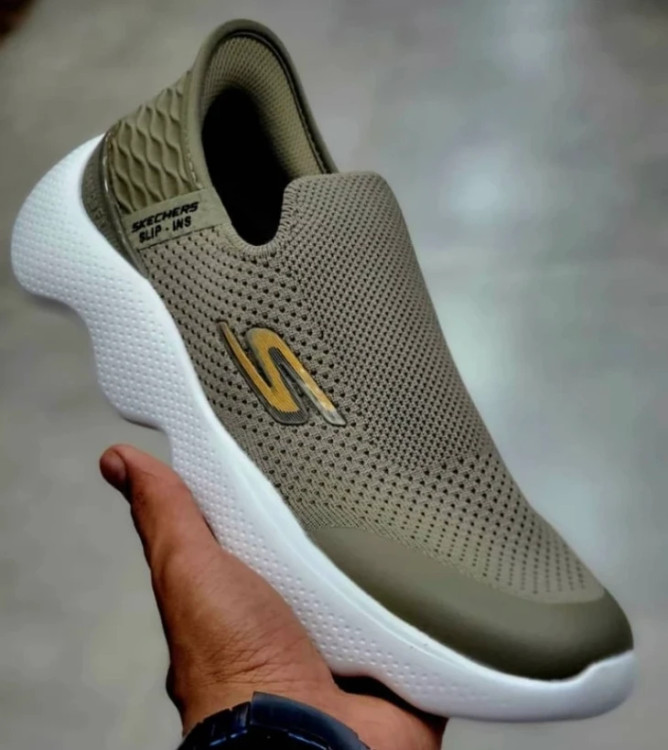 کفش طبی اسکیچرز اسلیپ اومو ویتنامی وارداتی/سایز 40 الی 45/Skechers Slip-ins Uomo/ فروش عمده و تک
