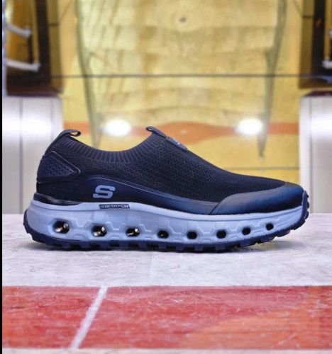کفش طبی اسکیچرز ویتنامی وارداتی/سایز 40 الی 45/Skechers Glide Step Hands-Free Slip-ins/ فروش عمده و تک