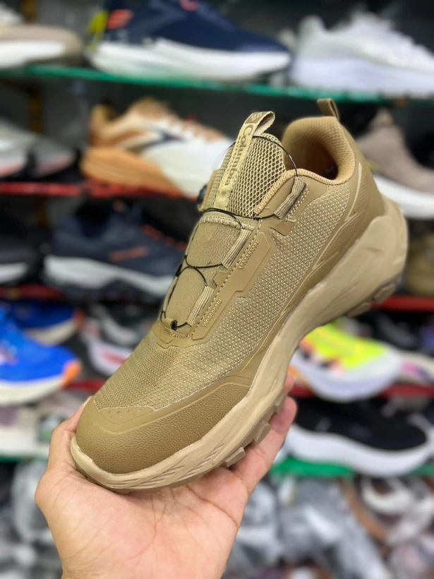 کتونی طبیعت گردی کلمبیا ویتنامی وارداتی/ بند دیسکی و ضدآب/سایز 40 الی 45/Columbia GORE-TEX/ فروش عمده و تک