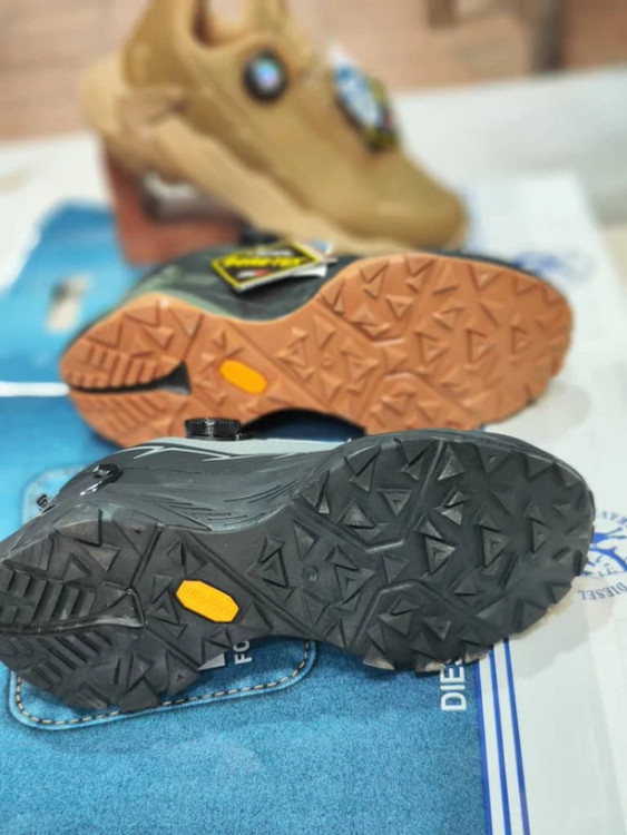 کتونی طبیعت گردی کلمبیا ویتنامی وارداتی/ بند دیسکی و ضدآب/سایز 40 الی 45/Columbia GORE-TEX/ فروش عمده و تک