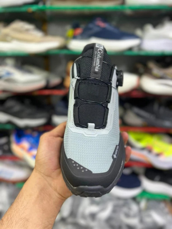 کتونی طبیعت گردی کلمبیا ویتنامی وارداتی/ بند دیسکی و ضدآب/سایز 40 الی 45/Columbia GORE-TEX/ فروش عمده و تک