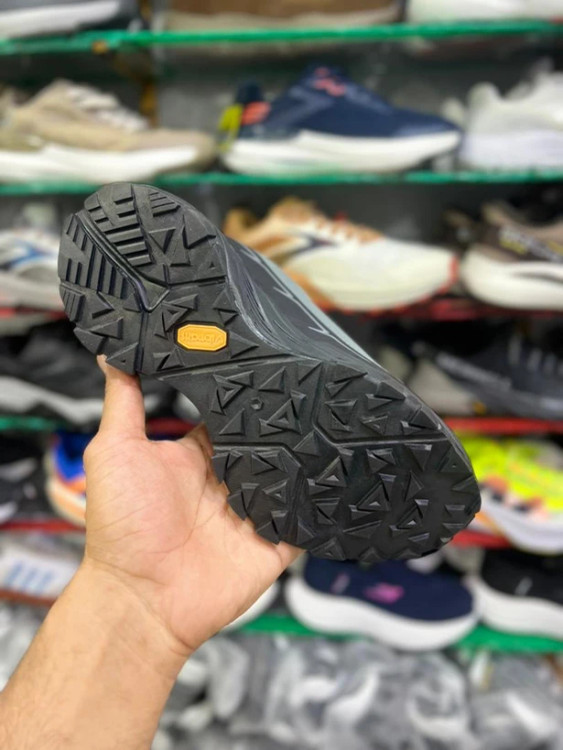 کتونی طبیعت گردی کلمبیا ویتنامی وارداتی/ بند دیسکی و ضدآب/سایز 40 الی 45/Columbia GORE-TEX/ فروش عمده و تک