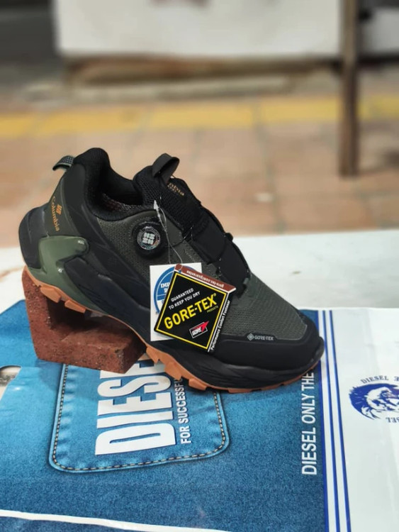 کتونی طبیعت گردی کلمبیا ویتنامی وارداتی/ بند دیسکی و ضدآب/سایز 40 الی 45/Columbia GORE-TEX/ فروش عمده و تک