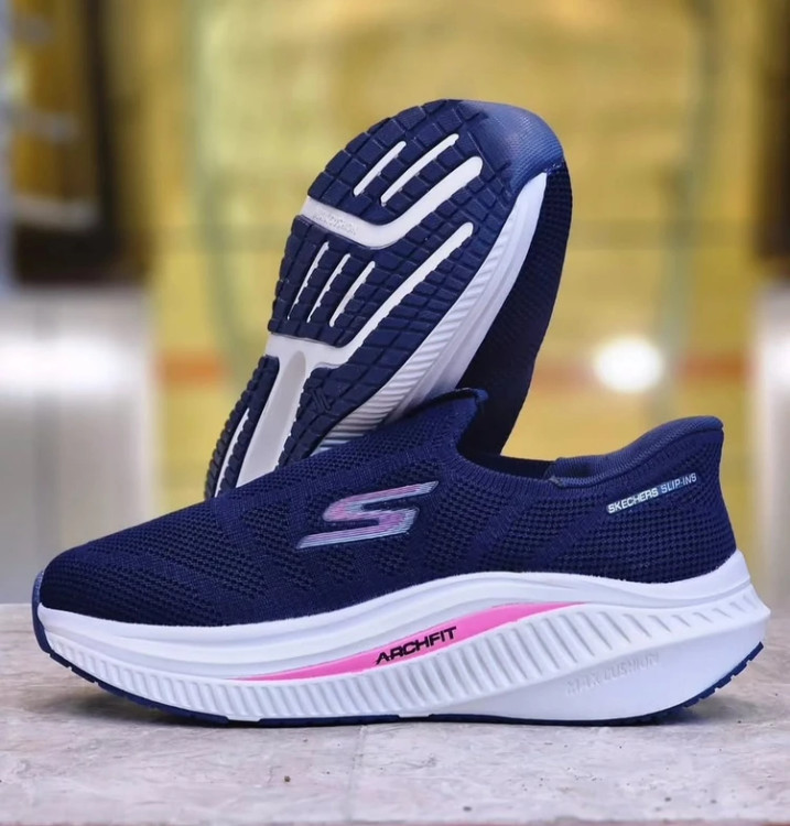 کفش طبی اسکیچرز اسلیپ اومو ویتنامی وارداتی/سایز 37 الی 40/Skechers Slip-ins Uomo/ فروش عمده و تک