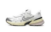 کتونی نایک وی تو کی ویتنامی وارداتی/سایز 37 الی 45/ست زنانه و مردانه/Nike V2k Run/ فروش عمده و تک