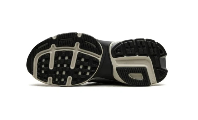 کتونی نایک وی تو کی ویتنامی وارداتی/سایز 37 الی 45/ست زنانه و مردانه/Nike V2k Run/ فروش عمده و تک