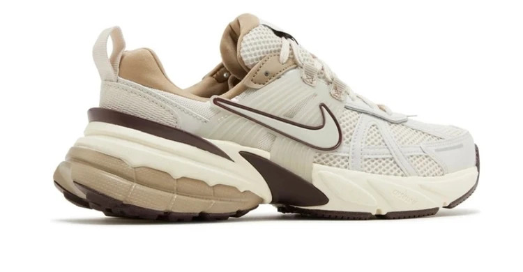 کتونی نایک وی تو کی ویتنامی وارداتی/سایز 37 الی 45/ست زنانه و مردانه/Nike V2k Run/ فروش عمده و تک