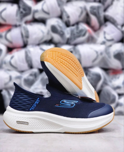 کفش طبی اسکیچرز ویتنامی وارداتی/سایز 40 الی 45/Skechers Slip _Ins Ultra Go Sole Memory Foam/ فروش عمده و تک