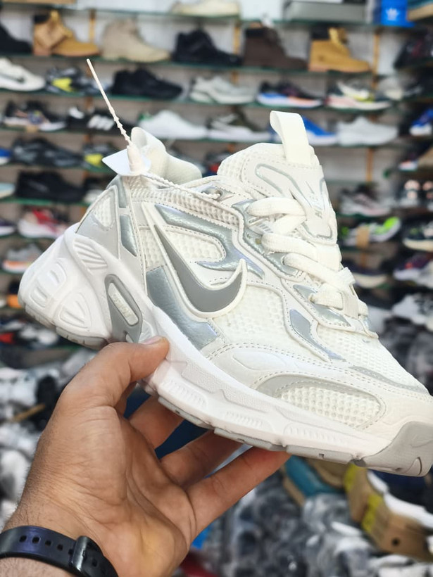 کتونی نایک وی فایو کی ویتنامی وارداتی/سایز 37 الی 40/Nike V5k Run/ فروش عمده و تک