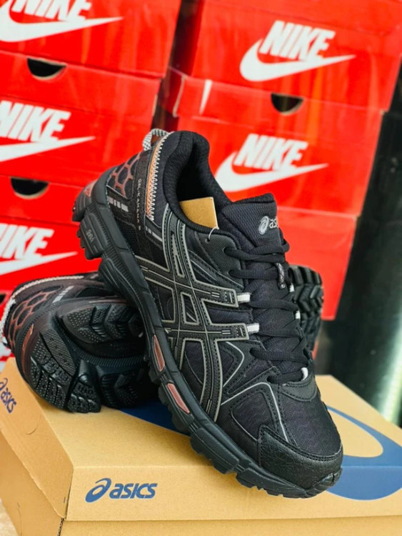 کتونی اسیکس کاهانا 8 ویتنامی وارداتی/سایز 38 الی 45/Asics Kahana 8/ فروش عمده و تک
