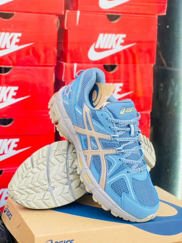 کتونی اسیکس کاهانا 8 ویتنامی وارداتی/سایز 38 الی 45/Asics Kahana 8/ فروش عمده و تک