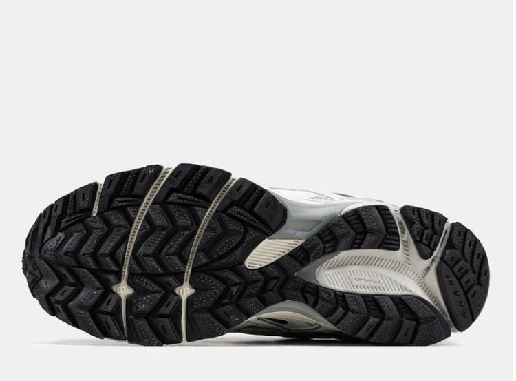 کتونی اسیکس کاهانا 8 ویتنامی وارداتی/سایز 38 الی 45/Asics Kahana 8/ فروش عمده و تک