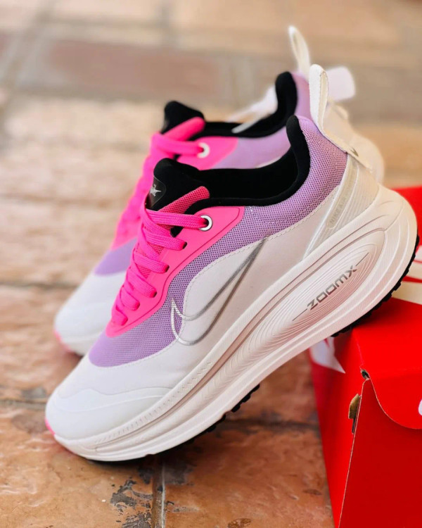 کتونی نایک ایر ومرو 18 ویتنامی وارداتی/سایز 37 الی 40/Nike Air Vomero 18/ فروش عمده و تک