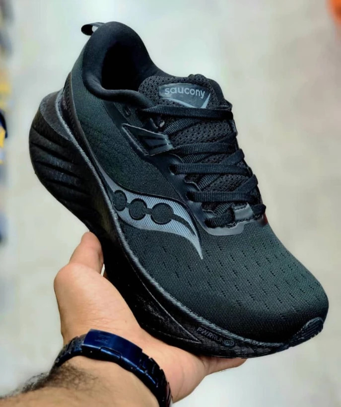 کتونی ساکونی تریمپ 22 ویتنامی وارداتی/سایز 40 الی 45/Saucony Triumph 22/ فروش عمده و تک