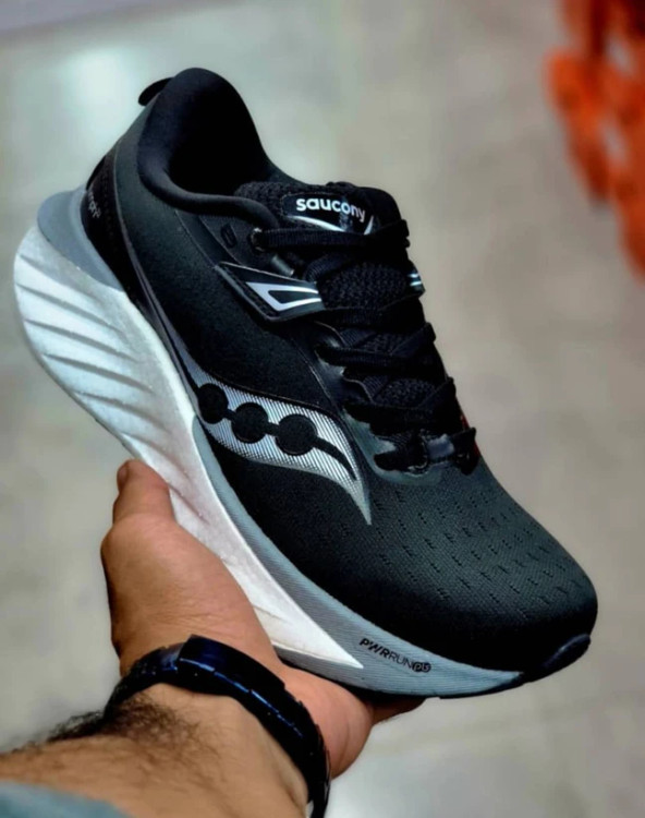 کتونی ساکونی تریمپ 22 ویتنامی وارداتی/سایز 40 الی 45/Saucony Triumph 22/ فروش عمده و تک