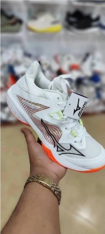 کتونی والیبالی میزانو ویو لایتنینگ ویتنامی وارداتی/Mizuno Wave Lithning ZY/سایز 40 الی 45/ فروش عمده و تک