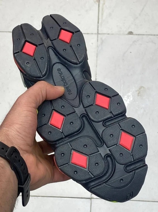 کتونی نیوبالانس 9060 ویتنامی وارداتی/سایز 37 الی 45/Newbalance 9060/ فروش عمده و تک