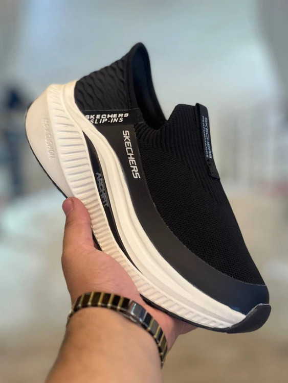 کفش طبی اسکیچرز ویتنامی وارداتی/سایز 40 الی 45/Skechers Slip _Ins Ultra Go Sole Memory Foam/ فروش عمده و تک