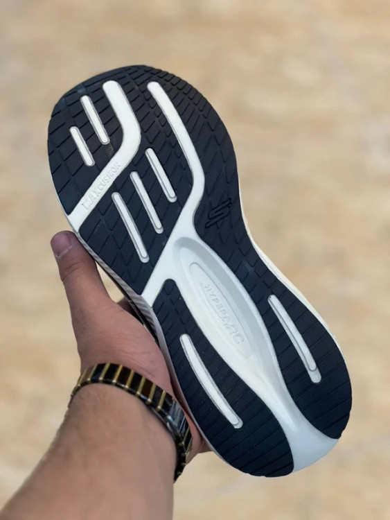 کفش طبی اسکیچرز ویتنامی وارداتی/سایز 40 الی 45/Skechers Slip _Ins Ultra Go Sole Memory Foam/ فروش عمده و تک