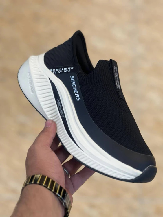 کفش طبی اسکیچرز ویتنامی وارداتی/سایز 40 الی 45/Skechers Slip _Ins Ultra Go Sole Memory Foam/ فروش عمده و تک