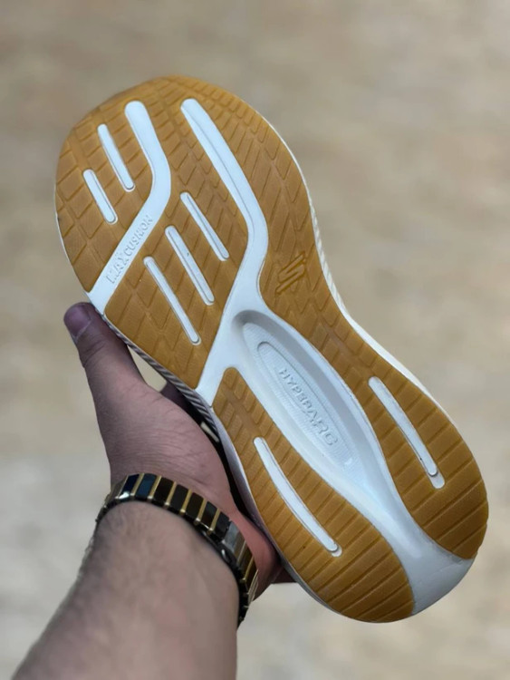 کفش طبی اسکیچرز ویتنامی وارداتی/سایز 40 الی 45/Skechers Slip _Ins Ultra Go Sole Memory Foam/ فروش عمده و تک