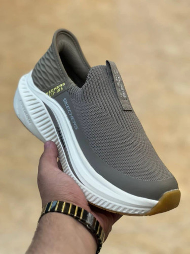 کفش طبی اسکیچرز ویتنامی وارداتی/سایز 40 الی 45/Skechers Slip _Ins Ultra Go Sole Memory Foam/ فروش عمده و تک