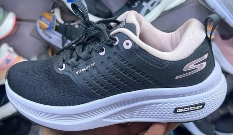 کتونی اسکیچرز گوران 2025 ویتنامی وارداتی /سایز 37 الی 40/Skechers Max Cushioning Gorun/فروش عمده و تک
