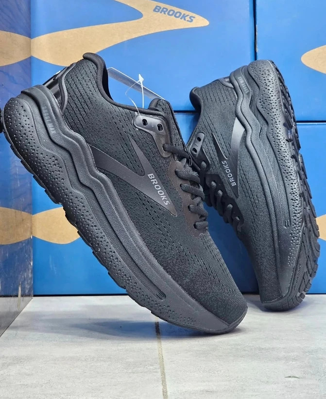 کتونی بروکس گاست مکس 2 /Brooks Ghost Max 2/سایز 40 تا 45/فروش عمده و تک