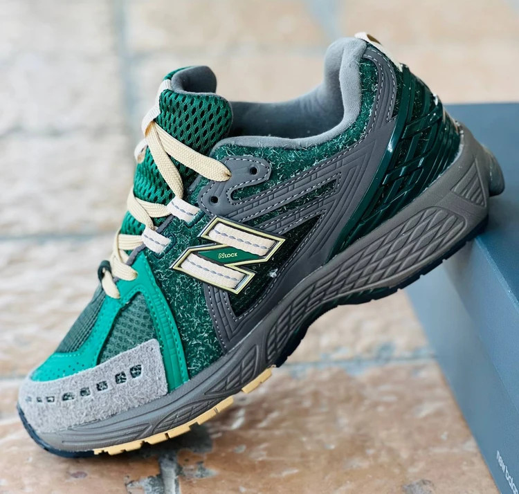 کتونی نیوبالانس 1906 /سایز 40 الی 45/New balance 1906/فروش عمده و تک