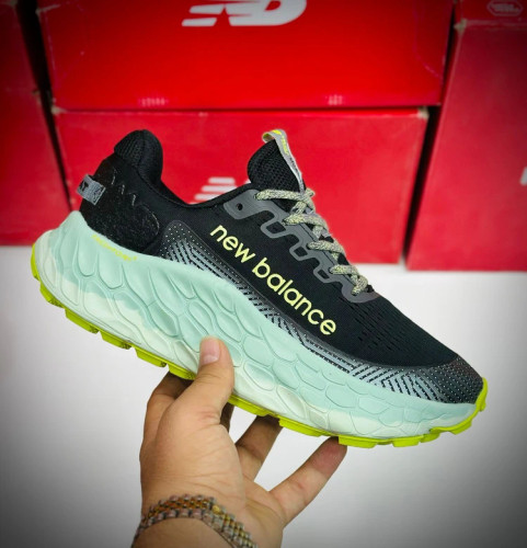 کتونی نیوبالانس فرش فوم /New Balance Fresh Foam X More Trail V3/سایز 40 الی 45/فروش عمده و تک