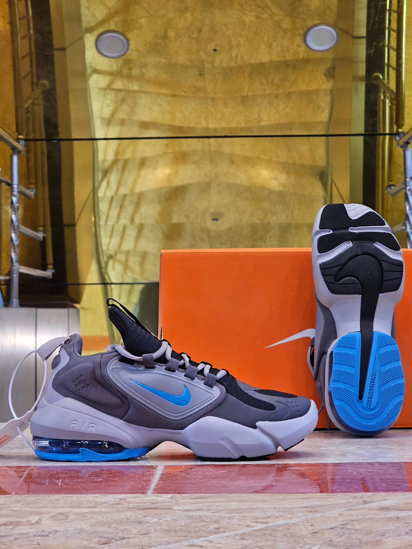 کتونی نایک ایرمکس  آلفا سویج / سایز 39 الی 45 /Nike Air Max Alpha Savage / فروش عمده و تک