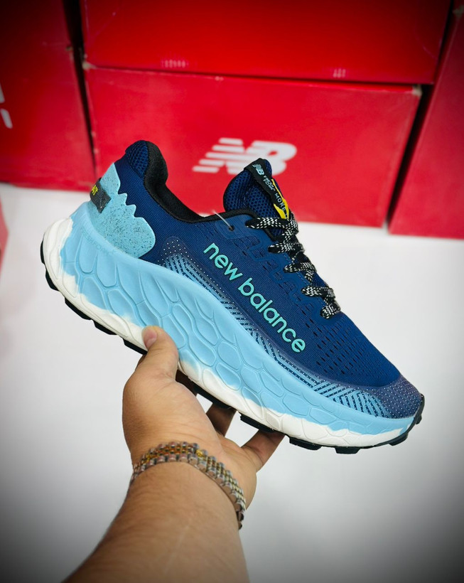 کتونی نیوبالانس فرش فوم /New Balance Fresh Foam X More Trail V3/سایز 40 الی 45/فروش عمده و تک