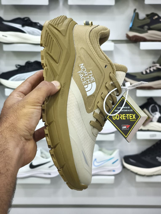 کتونی نورث فیس ضد آب /سایز 40 الی 45/The North Face VECTIV/فروش عمده و تک