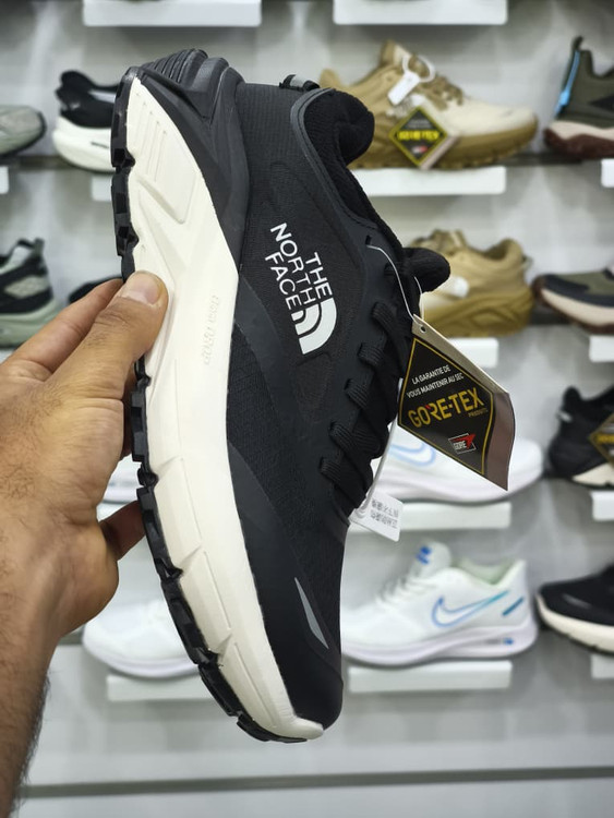 کتونی نورث فیس ضد آب /سایز 40 الی 45/The North Face VECTIV/فروش عمده و تک