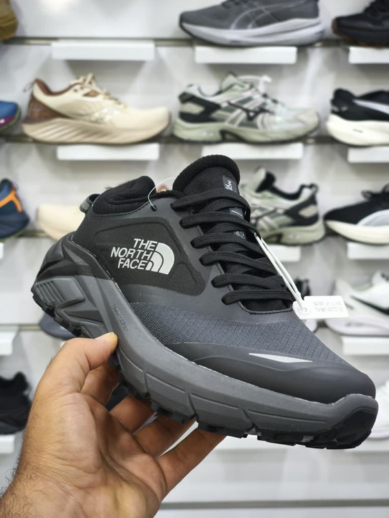 کتونی نورث فیس ضد آب /سایز 40 الی 45/The North Face VECTIV/فروش عمده و تک