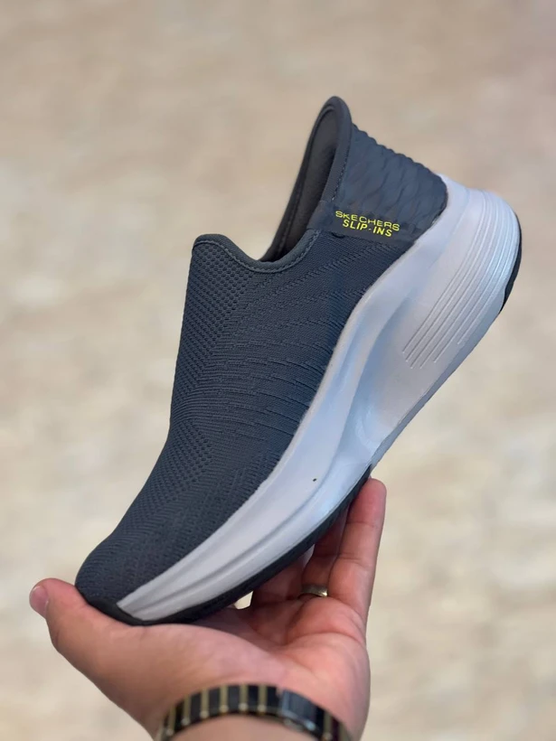 کتونی اسکیچرز مسترکوالیتی/سایز ۴۰ تا ۴۵/Skechers Slip Ins / فروش عمده و تک