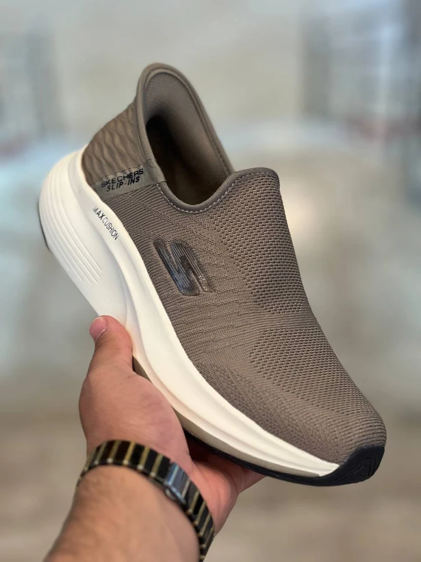 کتونی اسکیچرز مسترکوالیتی/سایز ۴۰ تا ۴۵/Skechers Slip Ins / فروش عمده و تک