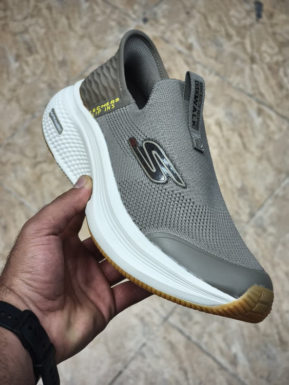 کتونی اسکیچرز مسترکوالیتی/سایز ۴۰ تا ۴۵/Skechers Slip Ins / فروش عمده و تک