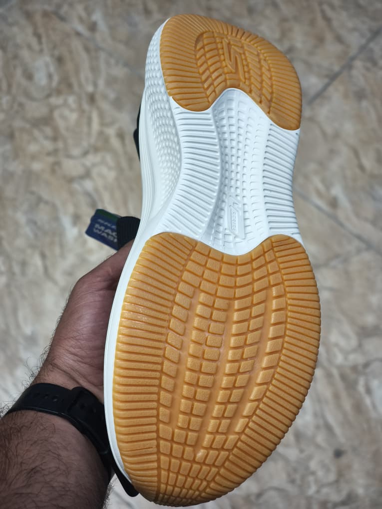 کتونی اسکیچرز مسترکوالیتی/سایز ۴۰ تا ۴۵/Skechers Slip Ins / فروش عمده و تک