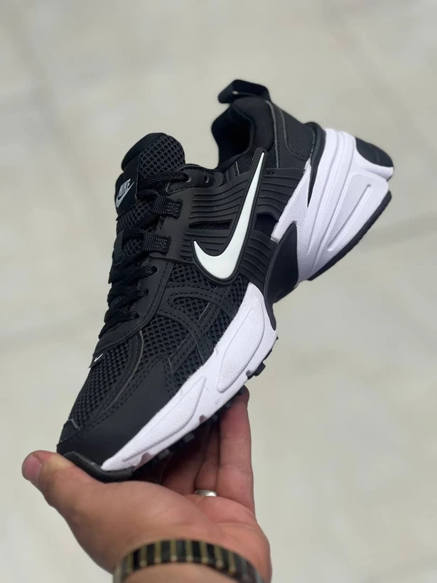 کتونی نایک وی تو کی  /سایز 38 الی 45/Nike V2k Run/ فروش عمده و تک