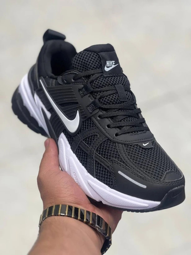 کتونی نایک وی تو کی /سایز 38 الی 45/Nike V2k Run/ فروش عمده و تک
