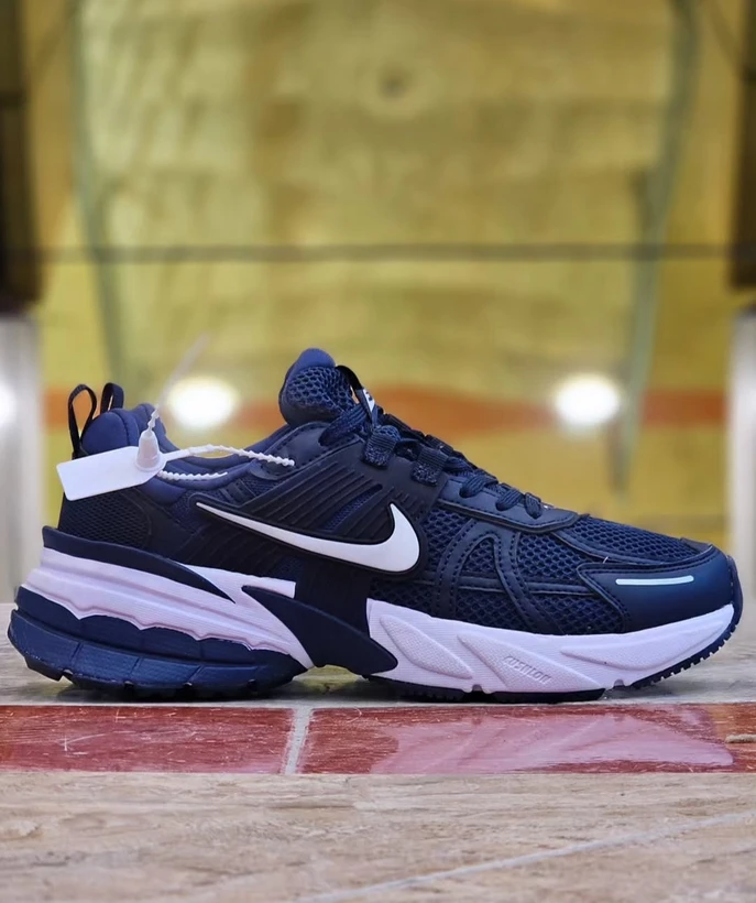 کتونی نایک وی تو کی  /سایز 40 الی 45/Nike V2k Run/ فروش عمده و تک